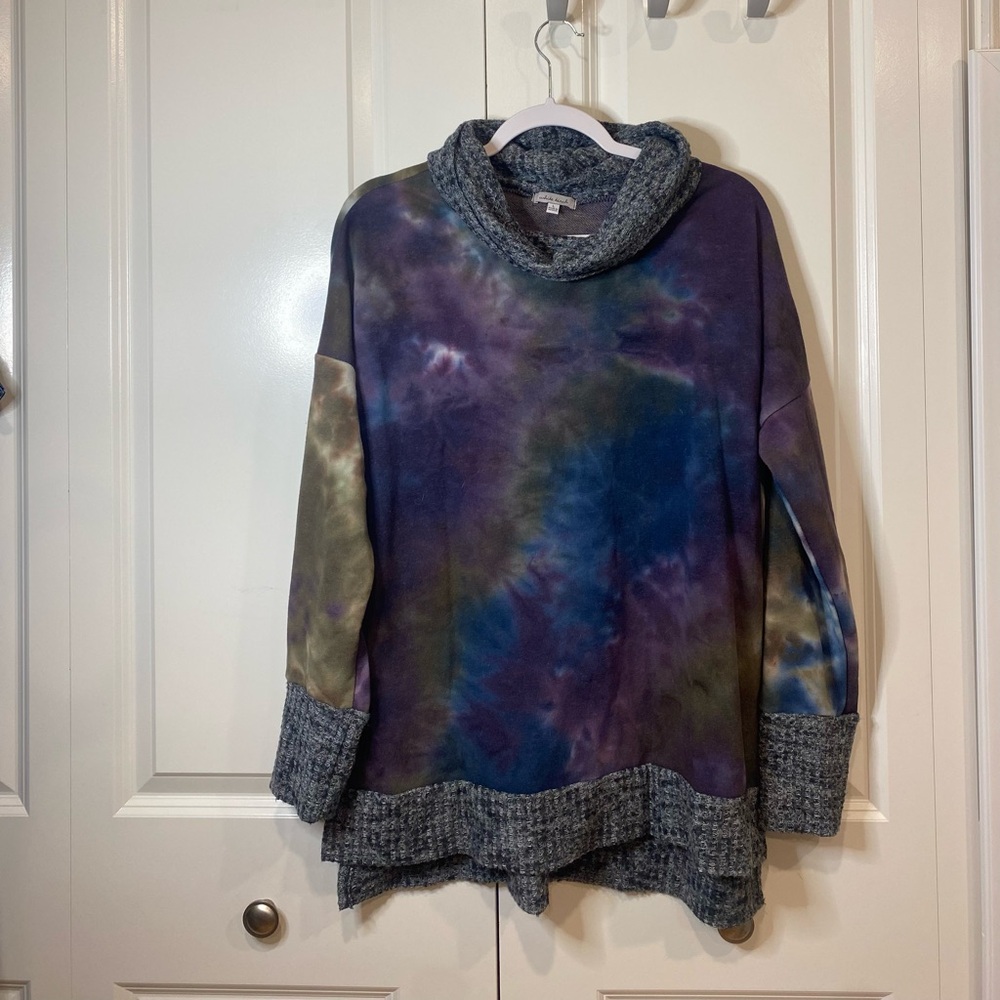Multicolor bulky turtleneck
